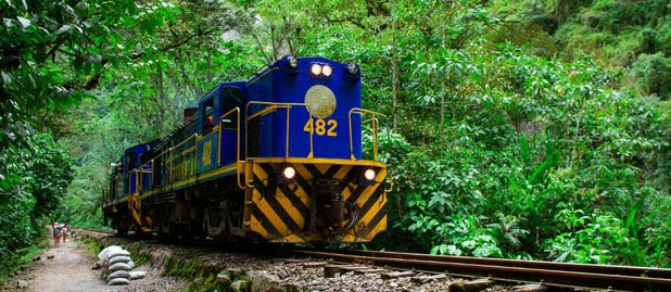 Photo of a train in Peru